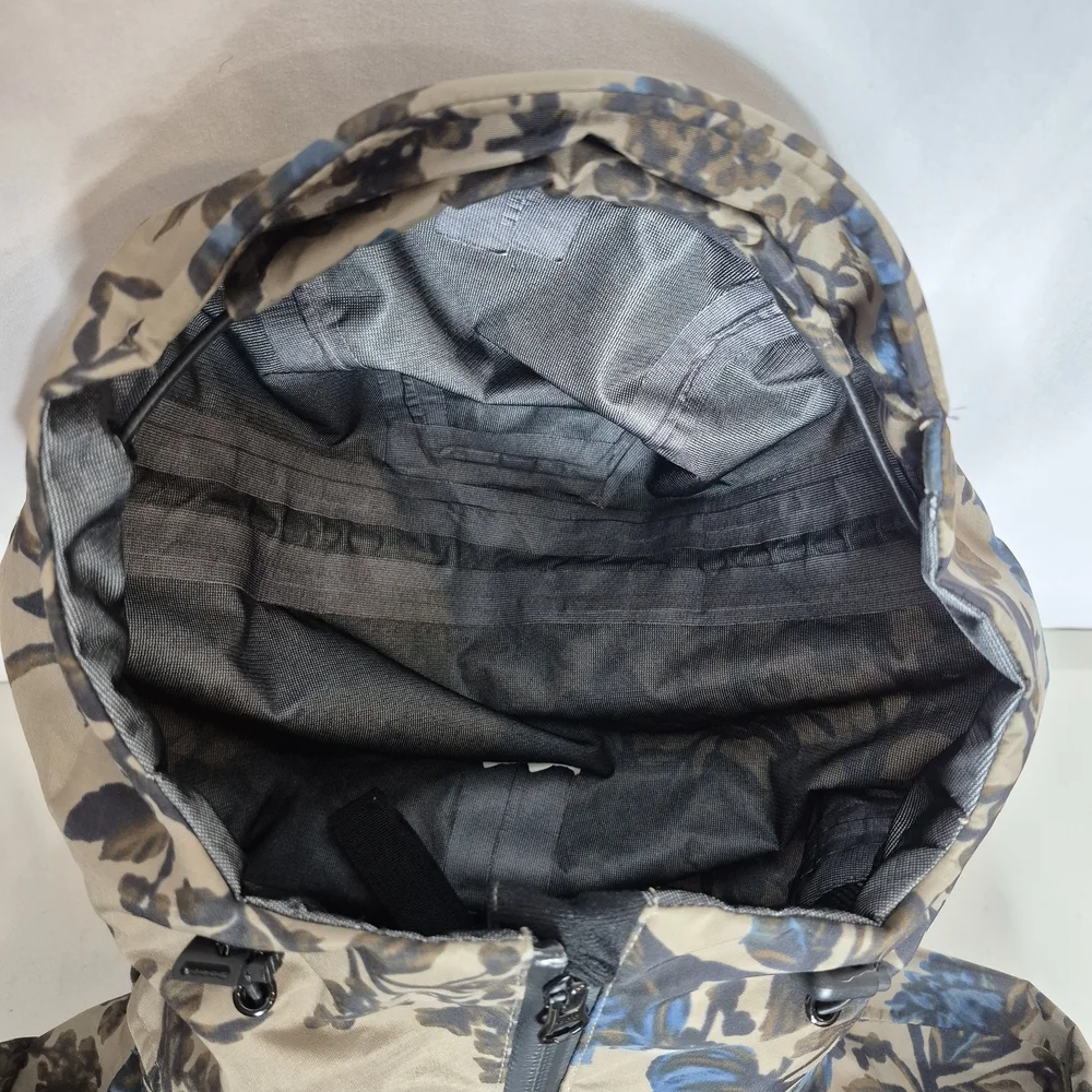 10.Deep Nightfall Altitude Tech Jacket / Raincoat (Shell) - Size M - Picture 11 of 16